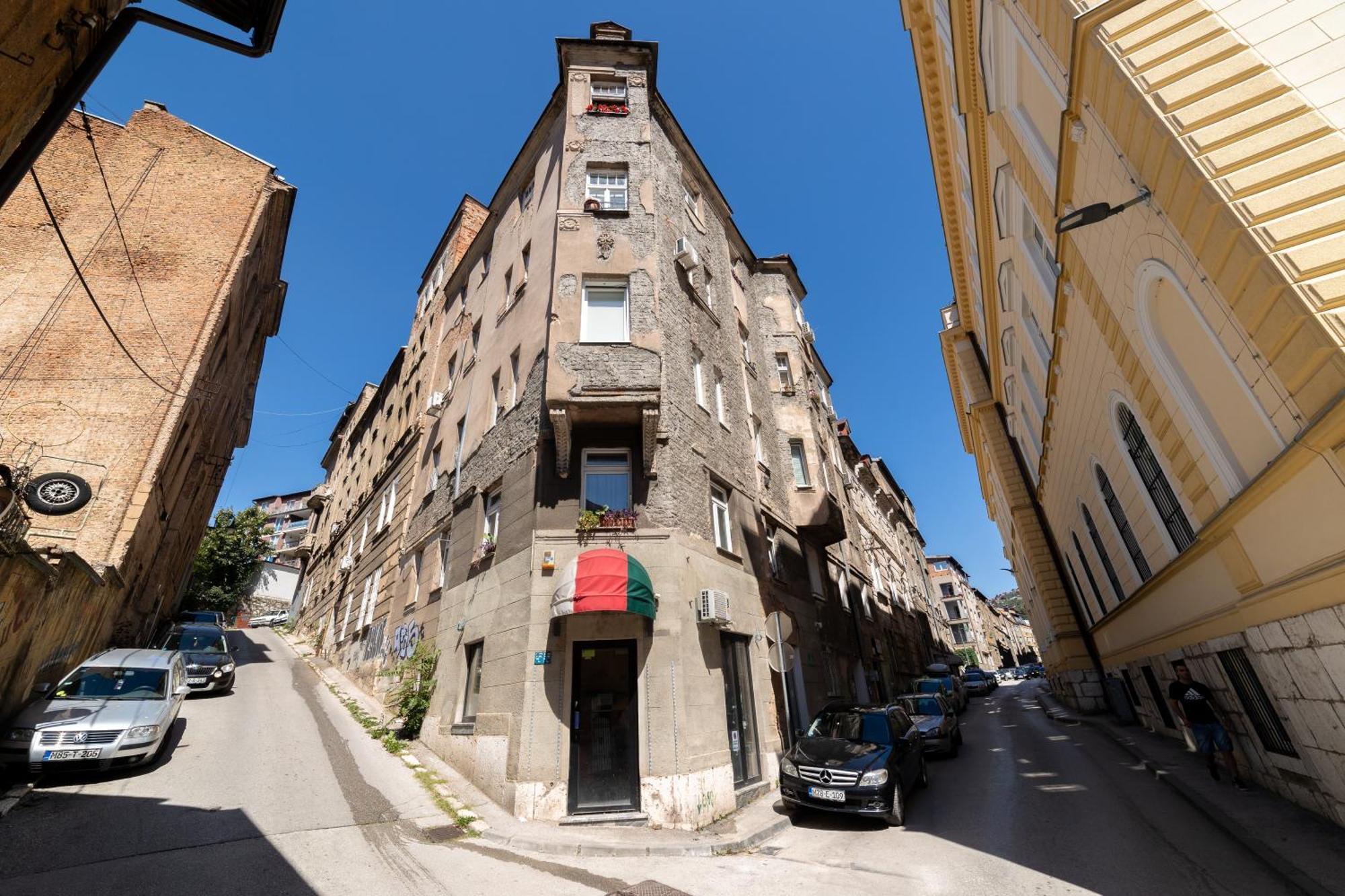 Old Town Colorful Two-Bedroom Apartment Sarajevo Exterior photo